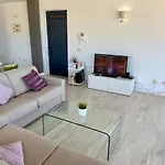 Ocean View Apartment *